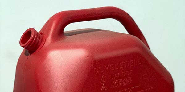 Bidón plástico rojo de 5 litros