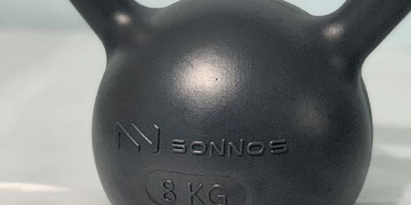 Kettlebell plástica negra